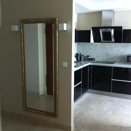Triston Park Apartament