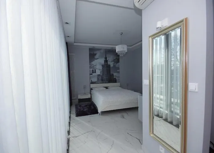 Triston Park شقة وارسو