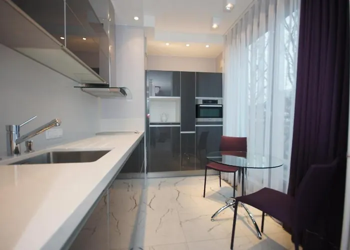 Triston Park شقة *