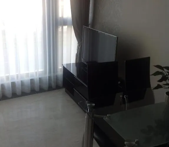 Triston Park * وارسو