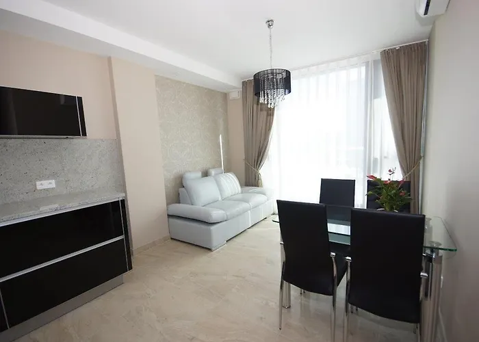 Triston Park شقة *