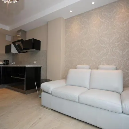 Triston Park Apartment